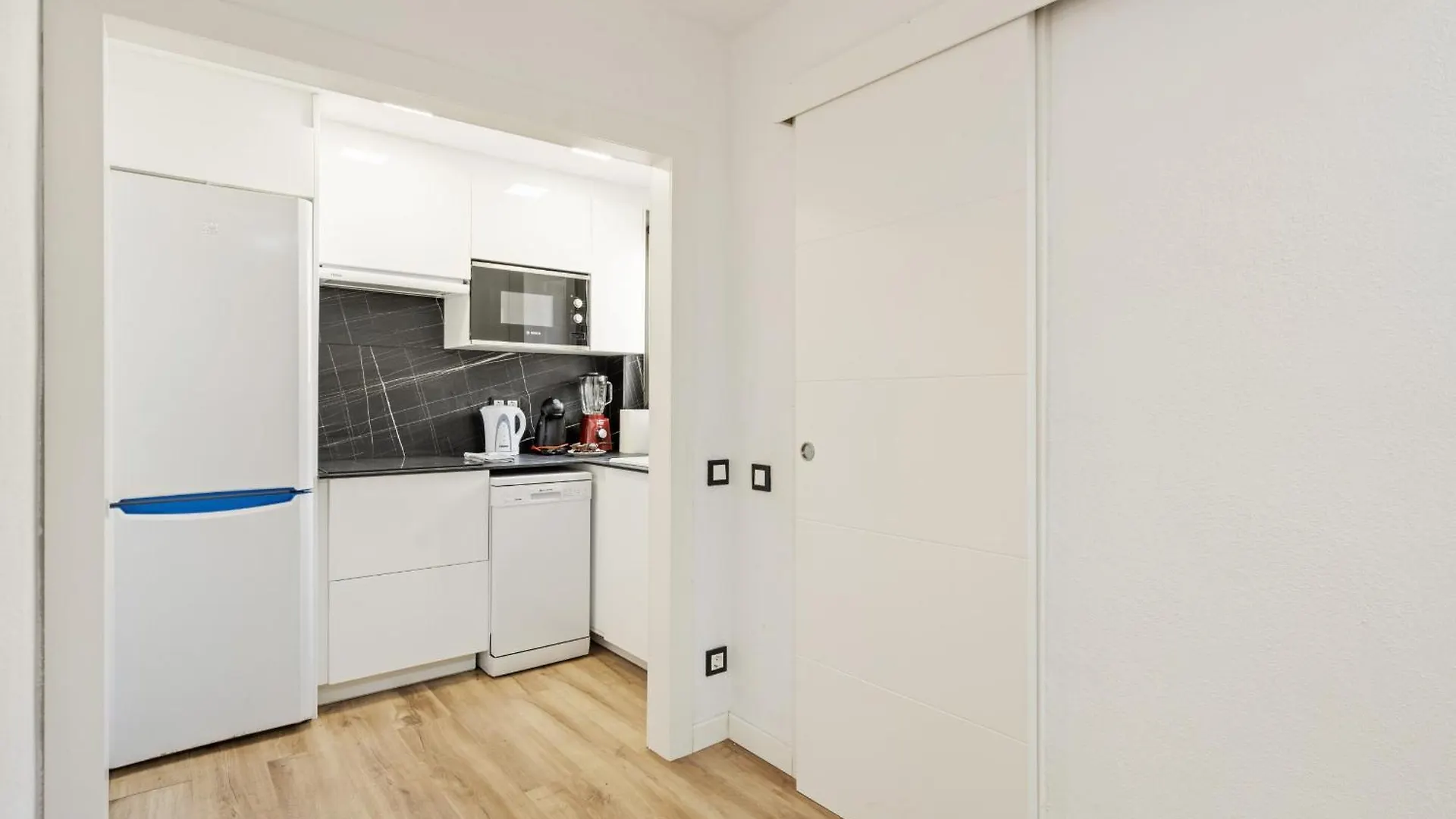 بيت للعطل Welcs Casa 050 Emp Con Piscina Y Vistas Al Canal إمبوريابرافا