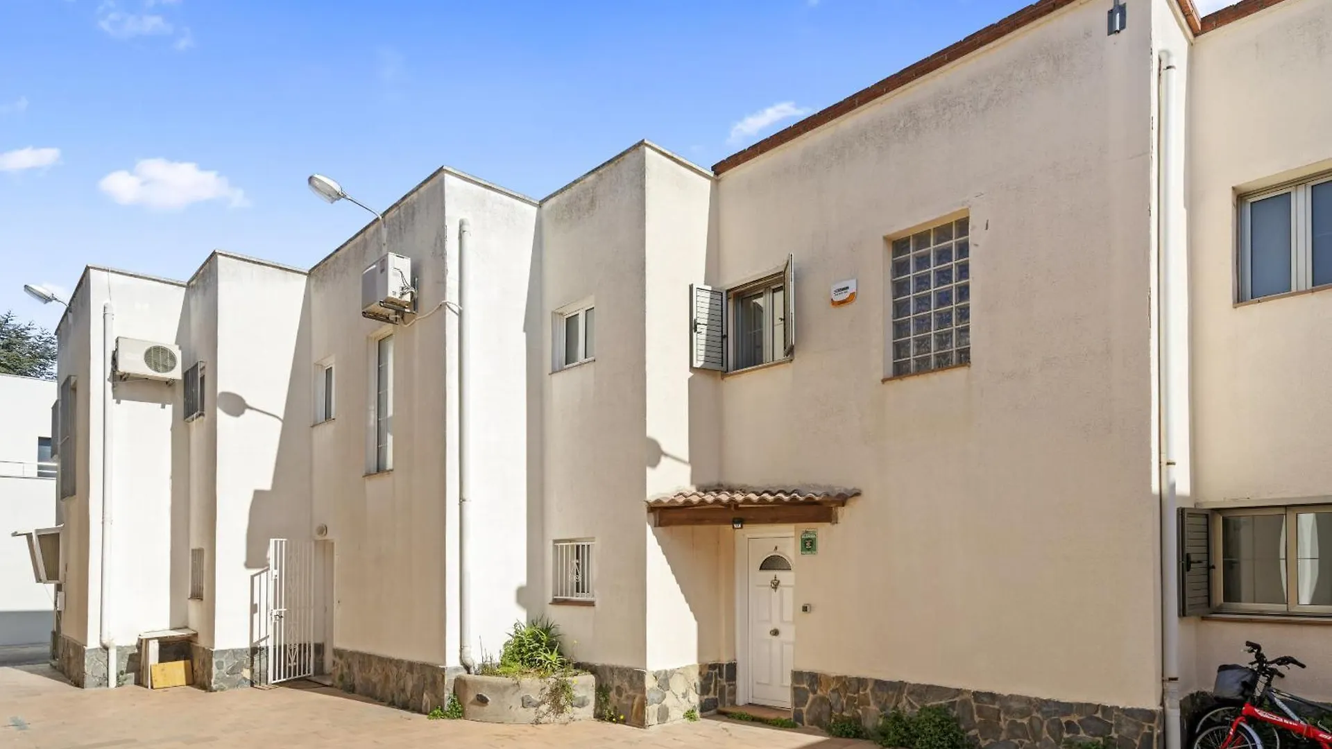 بيت للعطل Welcs Casa 050 Emp Con Piscina Y Vistas Al Canal إمبوريابرافا إسبانيا
